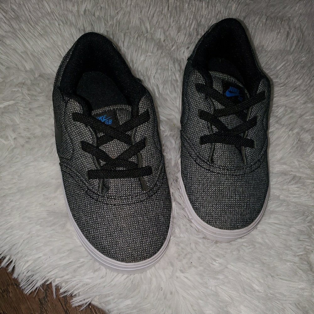 Boys Nike